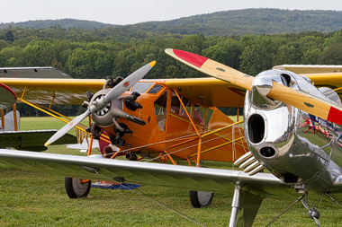 Curtiss Robin J-1