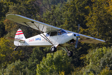 Piper PA-18