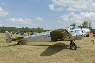 Lockheed Modell 12 Electra Junior
