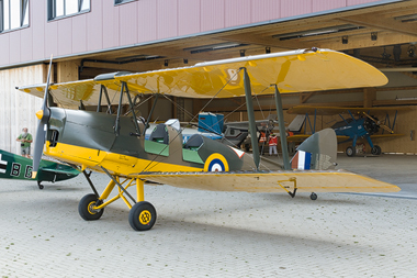 De Havilland D.H.82 Tiger Moth