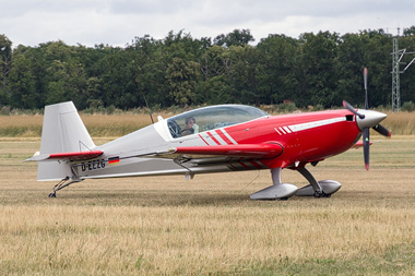 Extra 300 LC