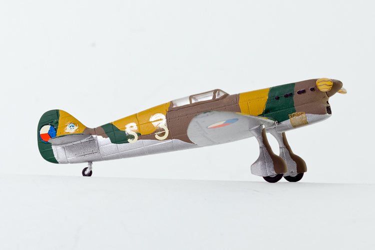 Avia B-35