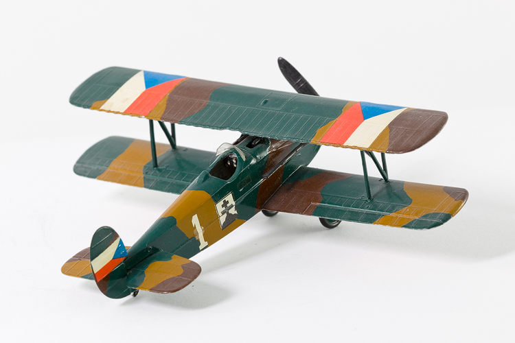 Avia BH-21