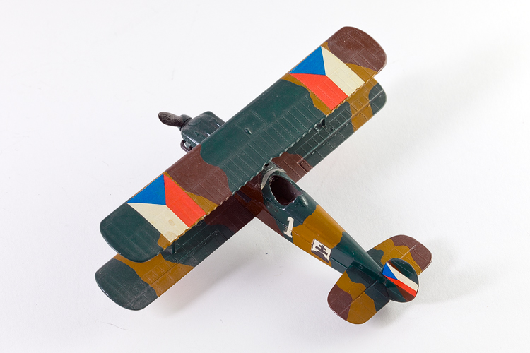 Avia BH-21