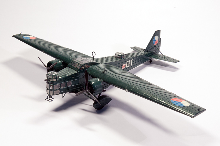Aero MB.200