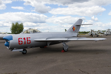 Mikojan-Gurewitsch MiG-17PF