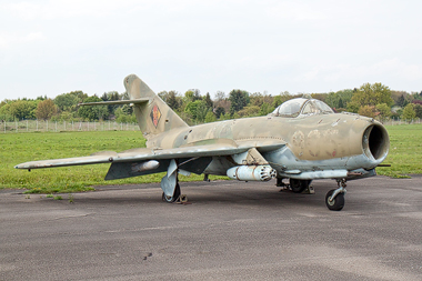 WSK Lim-6bis ⁄ Mikojan-Gurewitsch MiG-17F