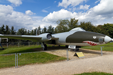English Electric Canberra B-1 Mk.8