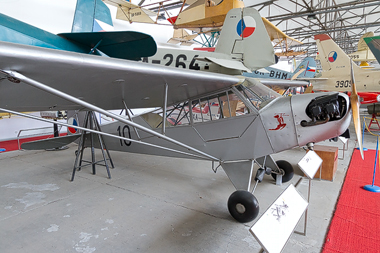 Luftfahrtmuseum Prag-Kbely - Piper L-4J Cub